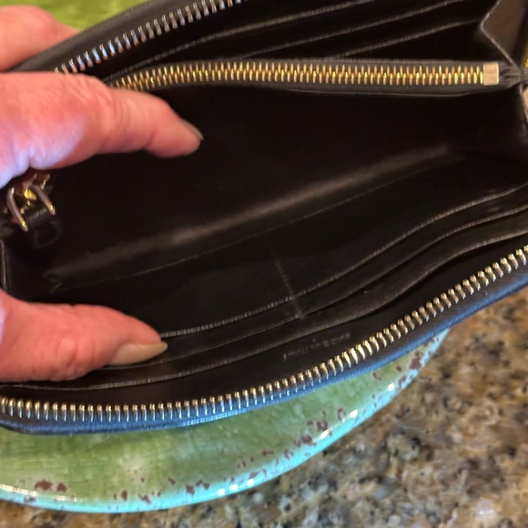 ‼️BOGO‼️Prada Nylon with Leather Interior Zipper Wallet - Picture 7 of 11